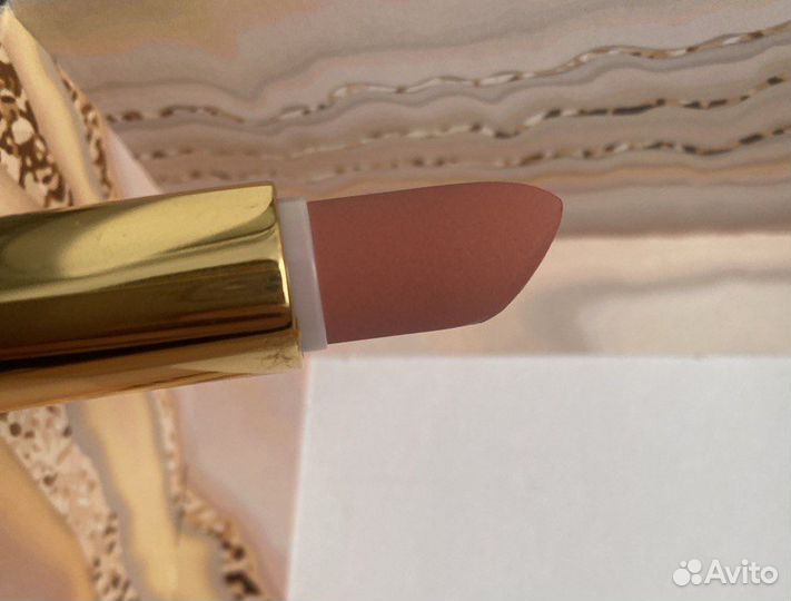 Помада Pat McGrath 1995 и Divine Rose