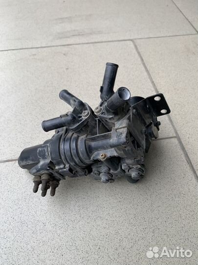 Блок клапанов печки 4E0959617C