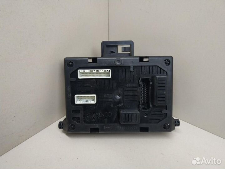 Б/У Б/У Блок управления BCM (Body Control Module)