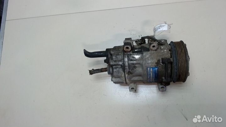 Компрессор кондиционера Volvo V50, 2007