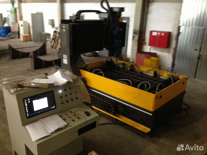 Сверлильный станок автоматический