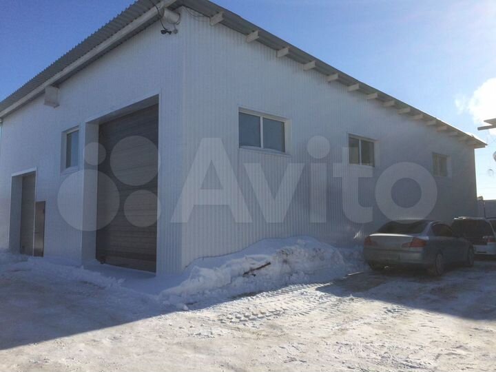 Гараж, > 30 м²