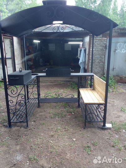 Беседка с мангалом, мангальная зона