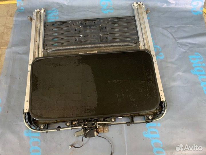 Люк Cadillac Escalade 4 (2014-2020) L86 2016