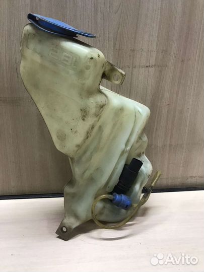 Бачок омывателя volkswagen passat b5