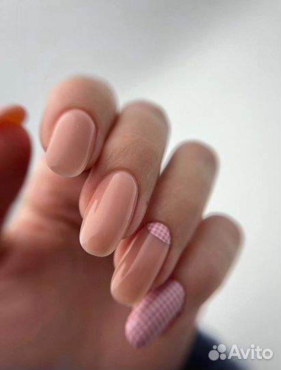 Маникюр на дому
