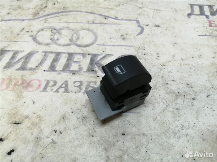 Кнопка стеклоподъемника Audi Allroad quattro 2000