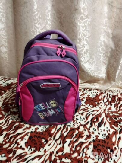 Портфель школьный новый