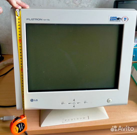 Монитор LG Flatron 795FT Plus