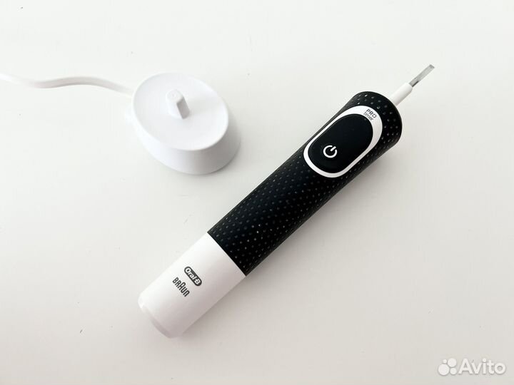 Электрическая зубная щетка Braun Oral B