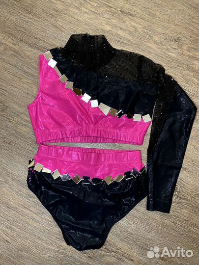 Костюм для спортивной аэробики