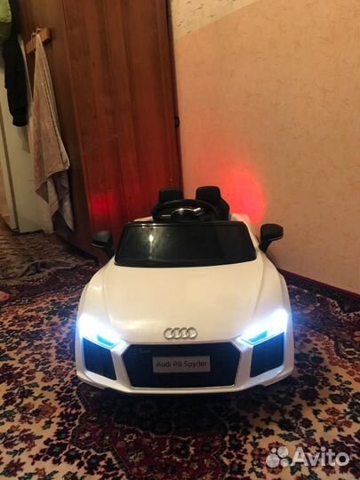 Детский электромобиль