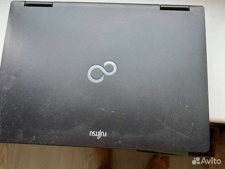 Ноутбук fujitsu
