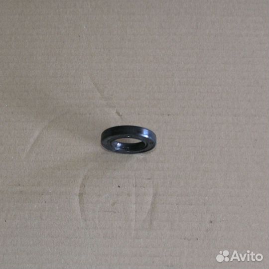 Сальник 24*40*7 передней крышки газ, паз дв.cummi