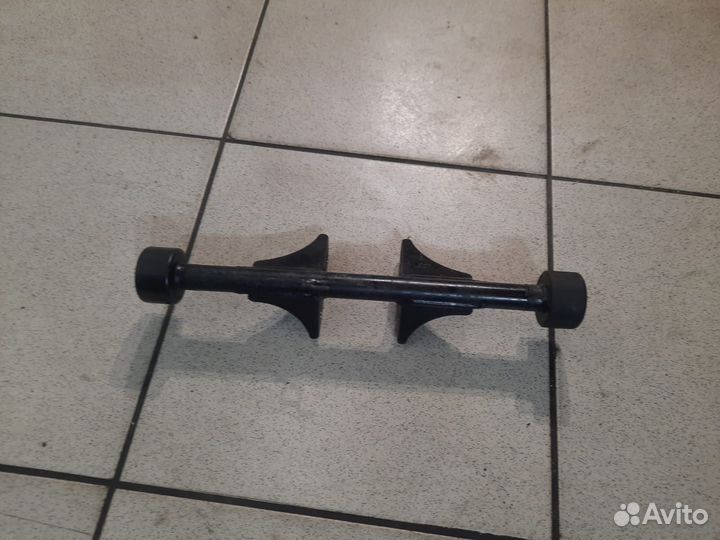 Кронштейн бака Yamaha XT600Z Tenere 1988