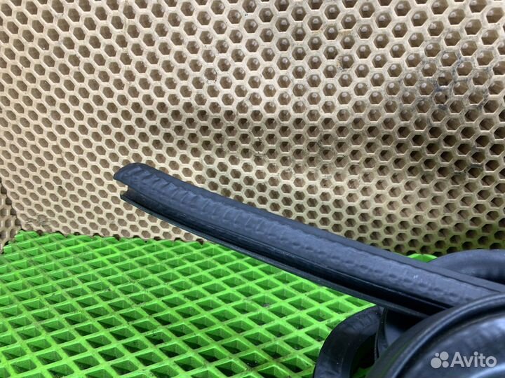 Уплотнитель Дверного Проема перед. левый Lifan X60