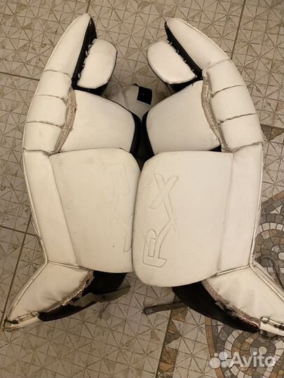 Вратарские щитки bauer 28+1 int