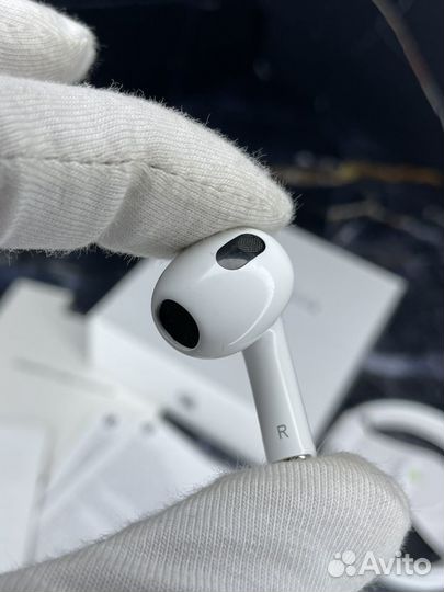 Беспроводные наушники AirPods 3 новые 2024