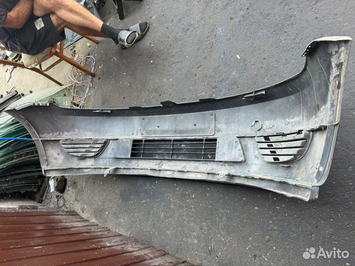 Передний бампер Ford Fiesta MK5