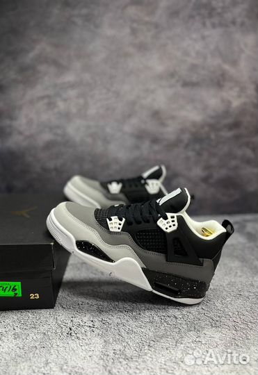 Мужские кроссовки Nike Air Jordan 4