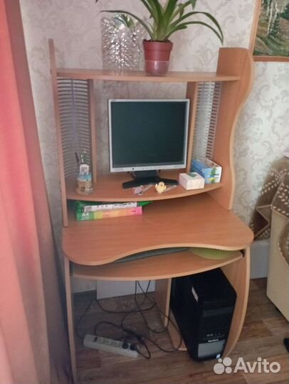 Компьютерный столик бу