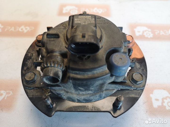 Фара противотуманная передняя Nissan Patrol Y61