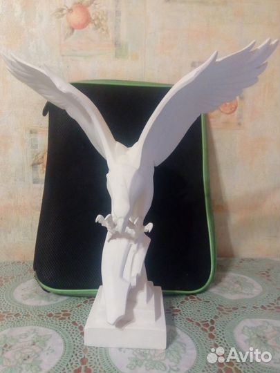 Орел сувенирный