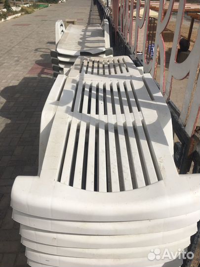 Шезлонг лежак пластиковый бу