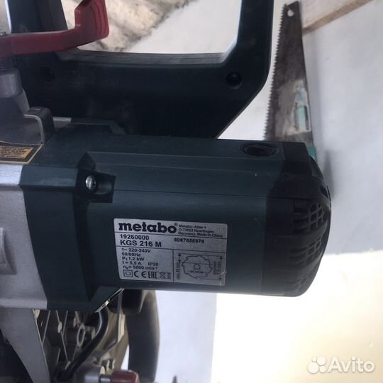 Торцовочная пила Metabo KGS 216 M