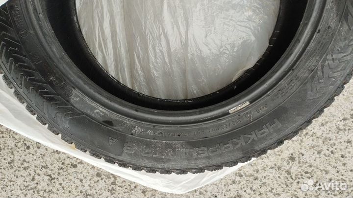 Nokian Tyres Hakkapeliitta 8 215/55 R17