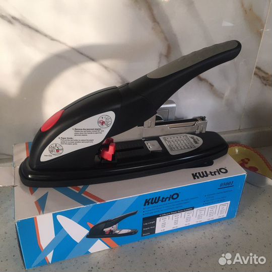 Степлер канцелярский KW trio 05001