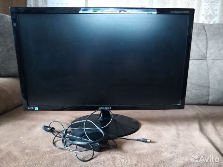 Монитор Samsung S24B300B 24 дюйма