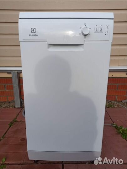Посудомоечная машина Electrolux esf9421low