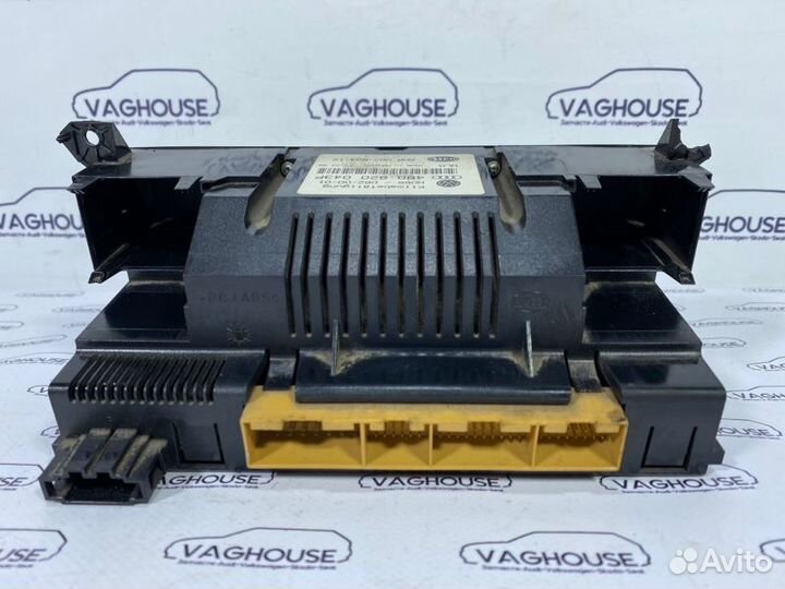 Блок управления климат-контролем Audi A6 C5 2.4