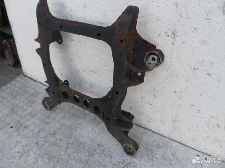 Подрамник Volkswagen Touareg 1 7L