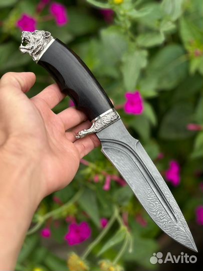 Нож из дамасской стали