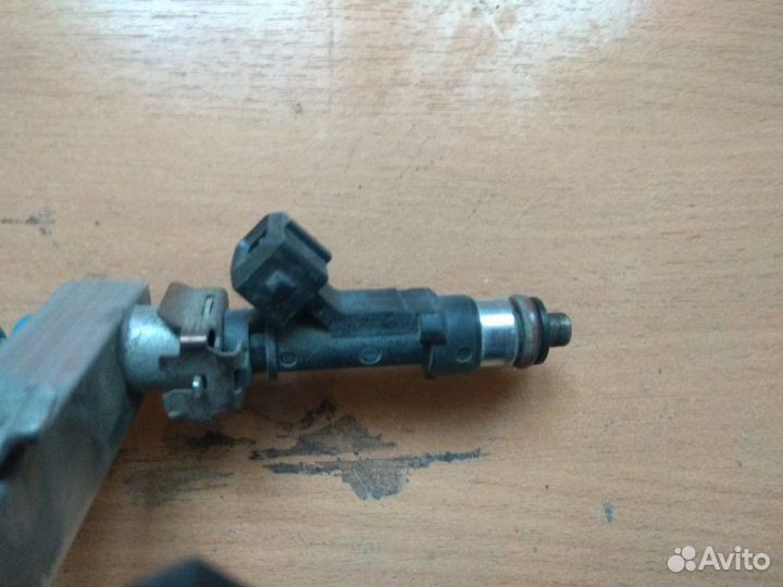 Рейка топливная (рампа) Opel Corsa D 2006-2015 1.0