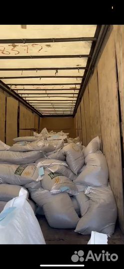 Комбикорм для кур несушек, свиней, собак