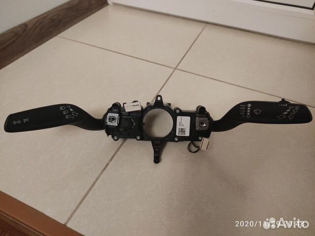 Подрулевой переключатель стрекоза на Audi Q3 A1