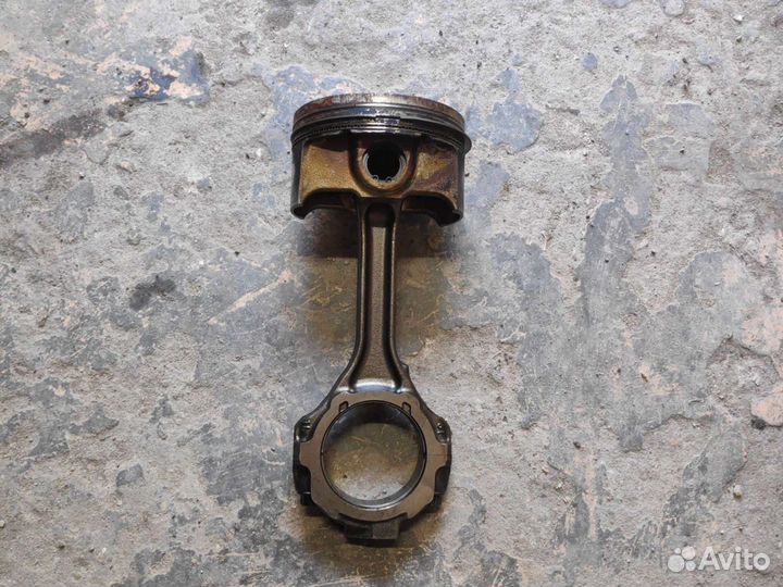 Поршень Nissan Patrol Y62 комплект