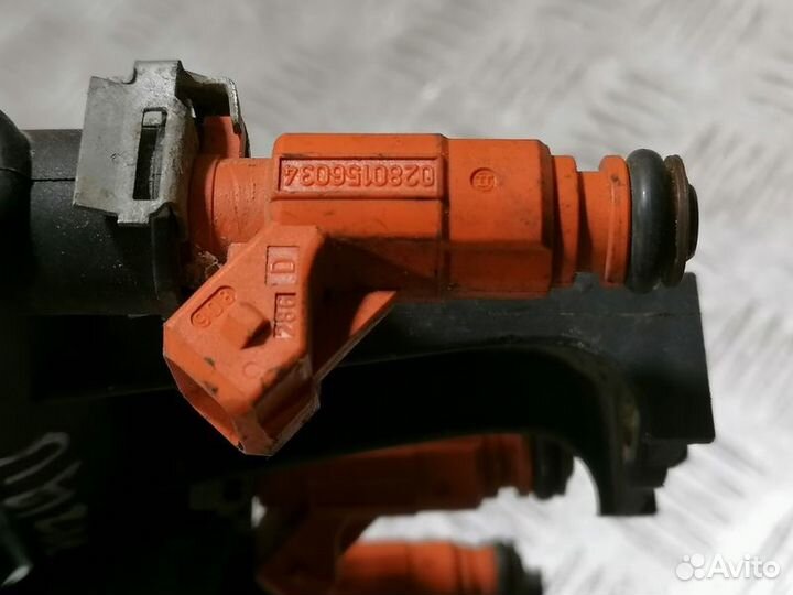 Форсунка двигателя Peugeot 307 2001 2008