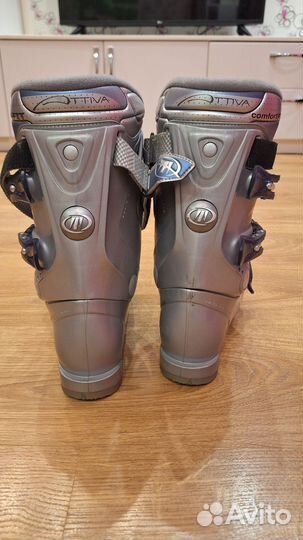 Горнолыжные ботинки женские