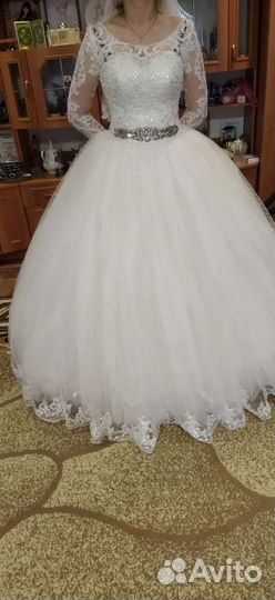 Свадебное платье