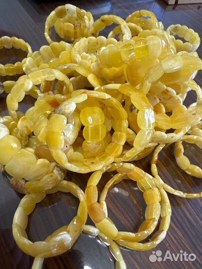 Янтарный браслет