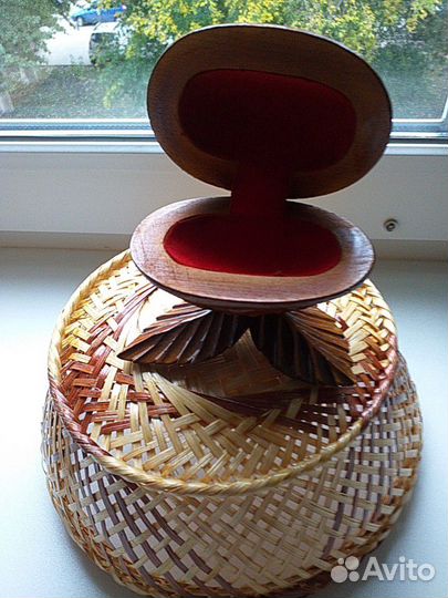 Статуэтка - шкатулка