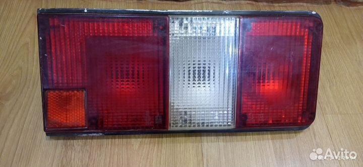 Фонарь задний