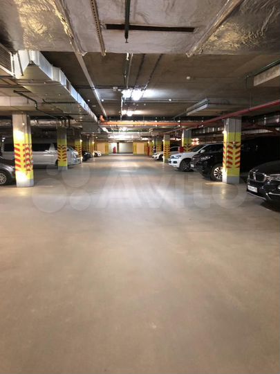 Машиноместо, 14 м²