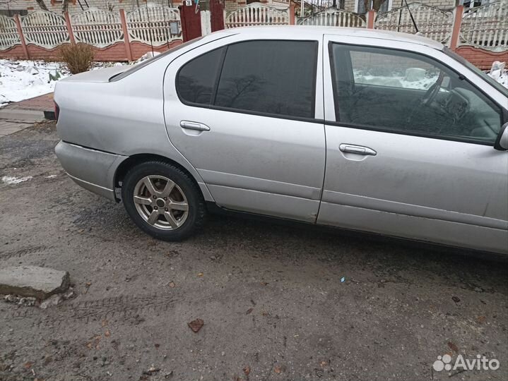 Nissan Primera 1.8 МТ, 2001, 424 276 км