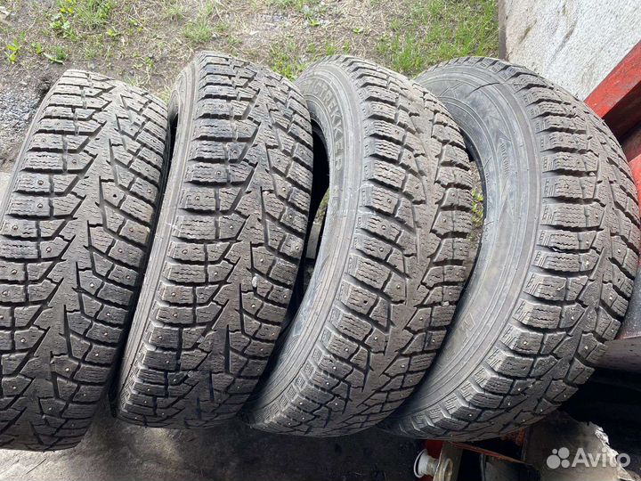 Maxxis ArcticTrekker NS3 215/70 R16