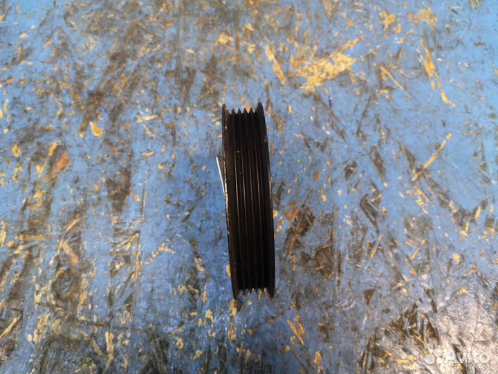 Шкив гура Volkswagen Passat B5 (1996 - 2001)